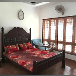 sambranikodi-resort-and-home-stay.kerala-hotels.net/